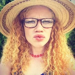 Meet your Posher, Stacia
